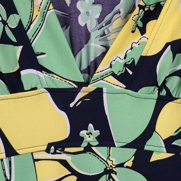 Split Skate/Surf Floral Print Flutter Sleeve Stretchy Knit V-Neck Dress Summer - Picture 5 of 10